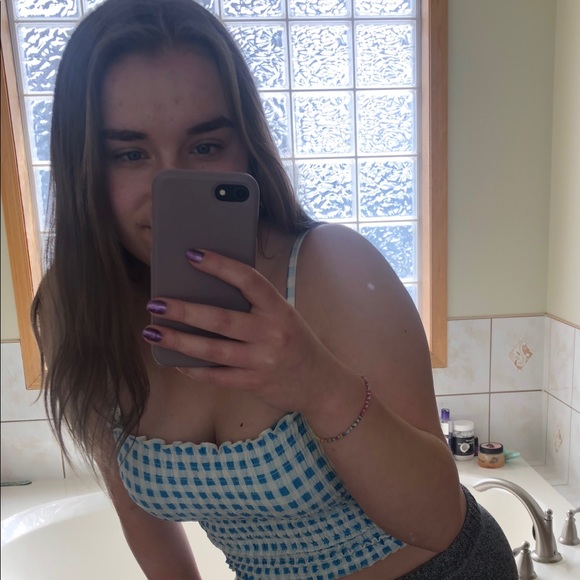 Blue and white size medium cropped tank - Picture 2 of 5